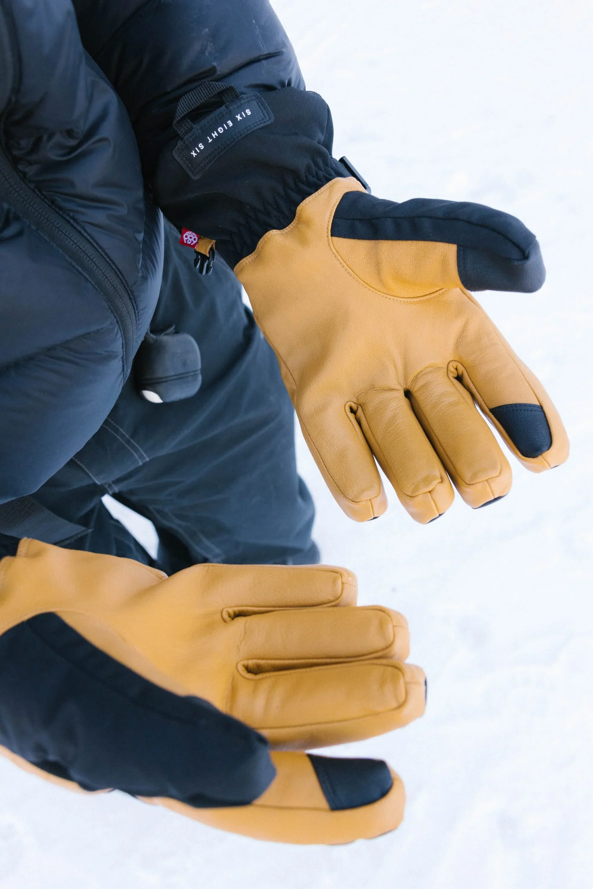 686 Gore-Tex LEATHER LINEAR Gloves 2026 - Image 2